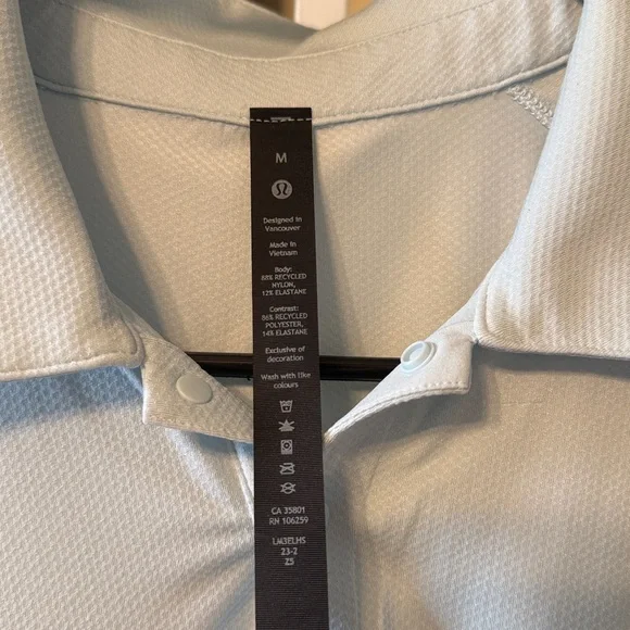 Men’s Lululemon Snap Front Logo Performance Polo Shirt Sz Medium Powder Blue - Picture 4 of 4